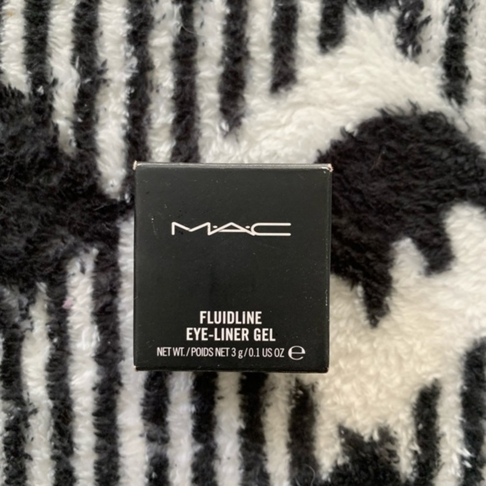 MAC Cosmetics Fluidline Gel eyeliner